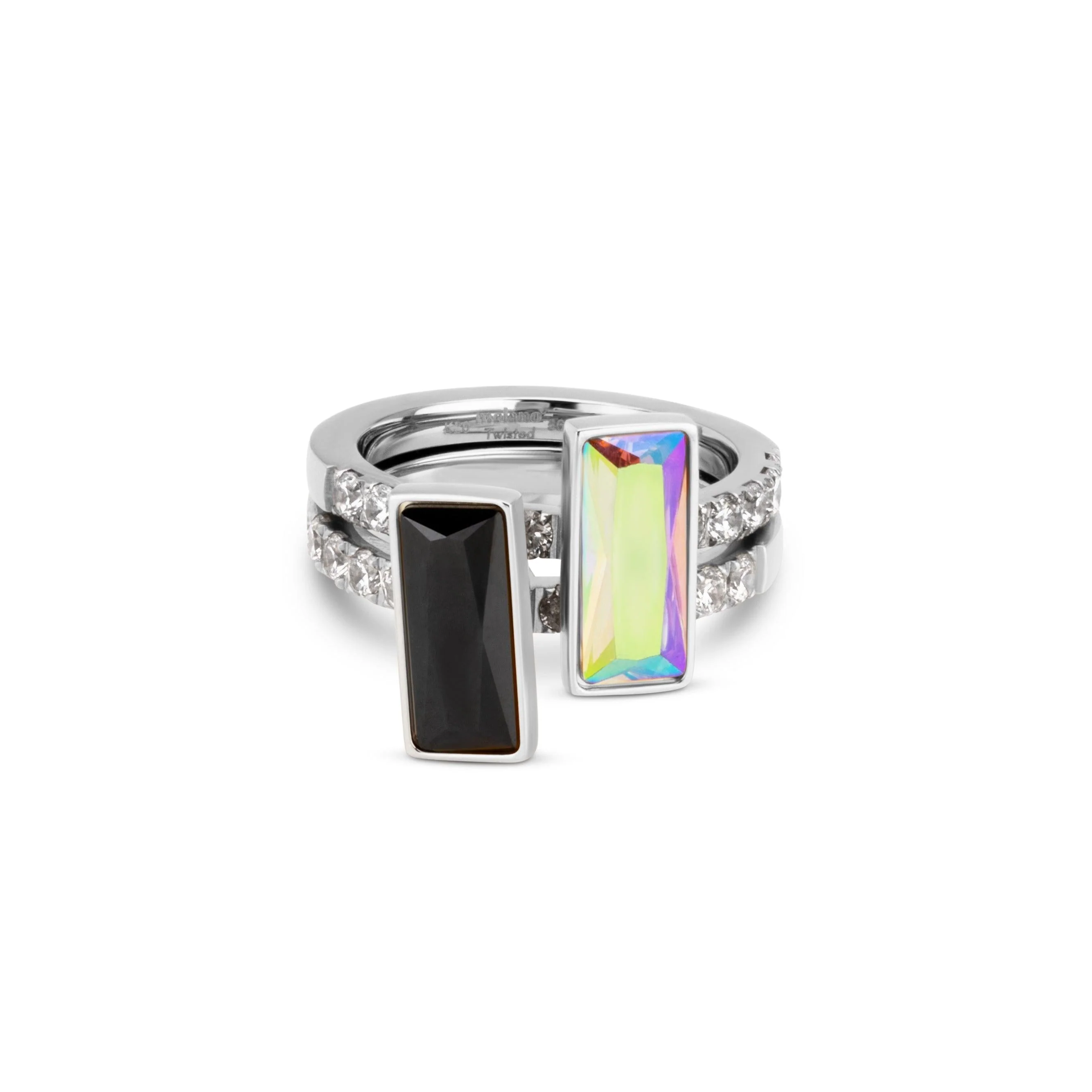 Melano Twisted Stand Tall Ringen Set - Image 4