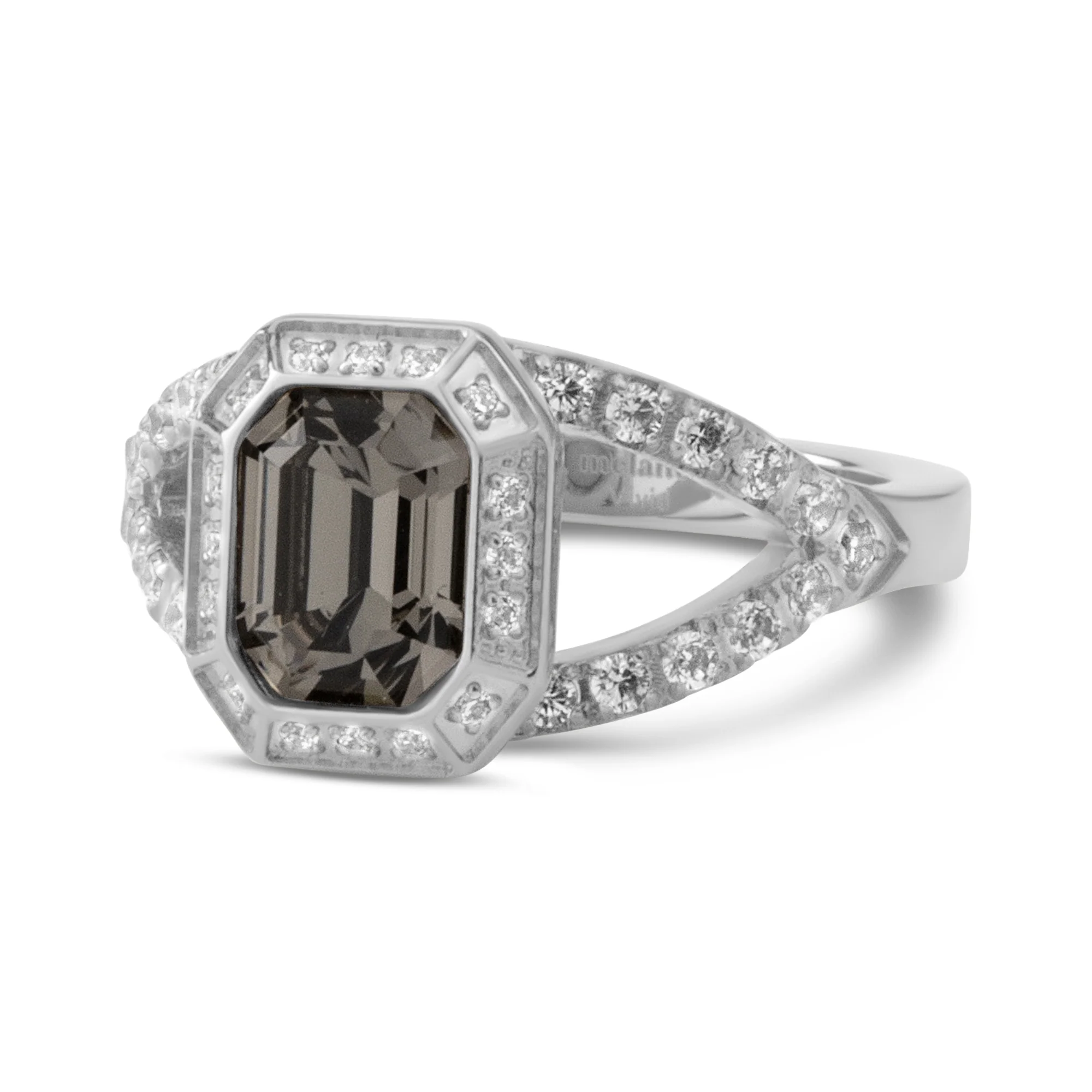 Melano Vivid Behind Grey Eyes Ring Set - Image 4