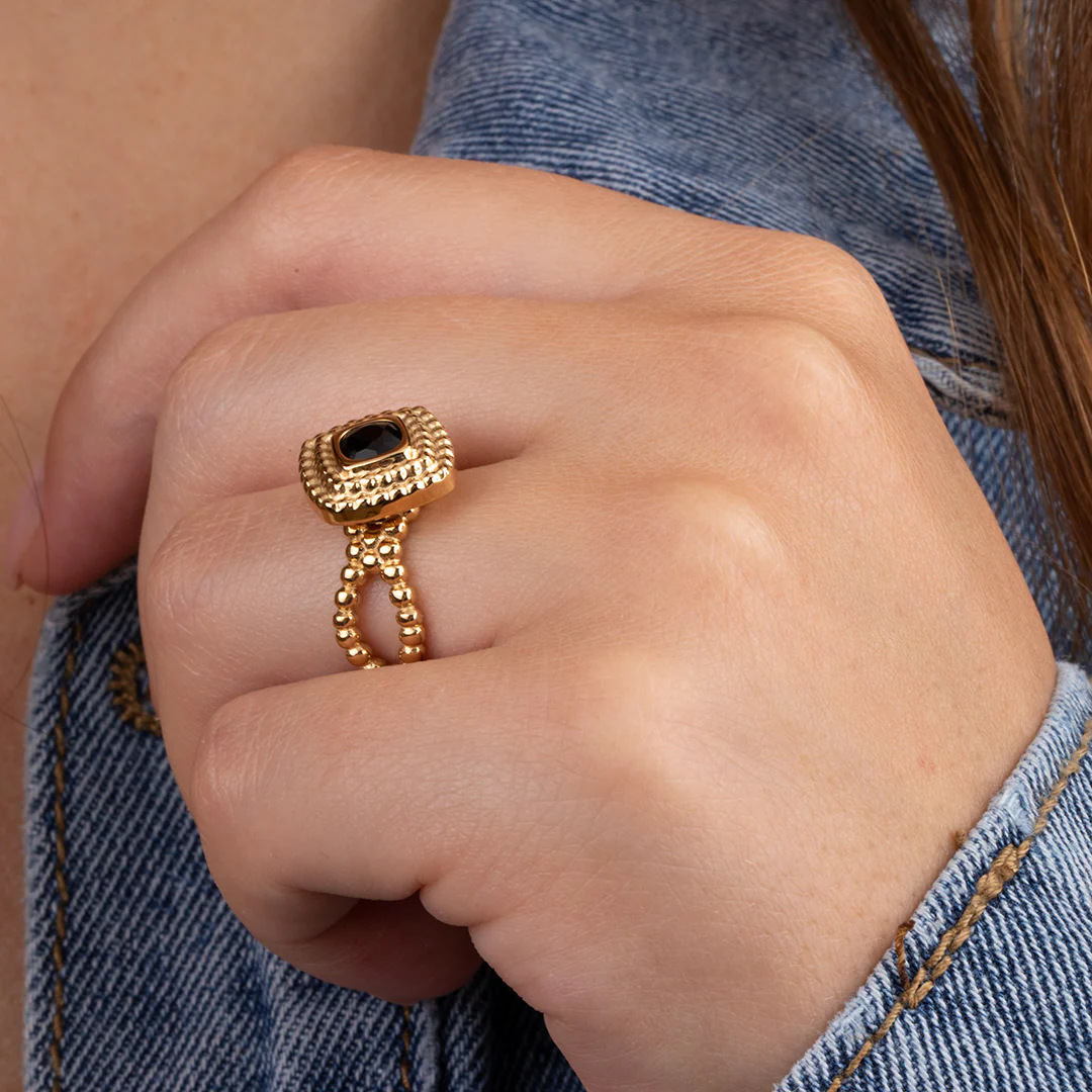 Melano Vivid Venus Ring - Image 2